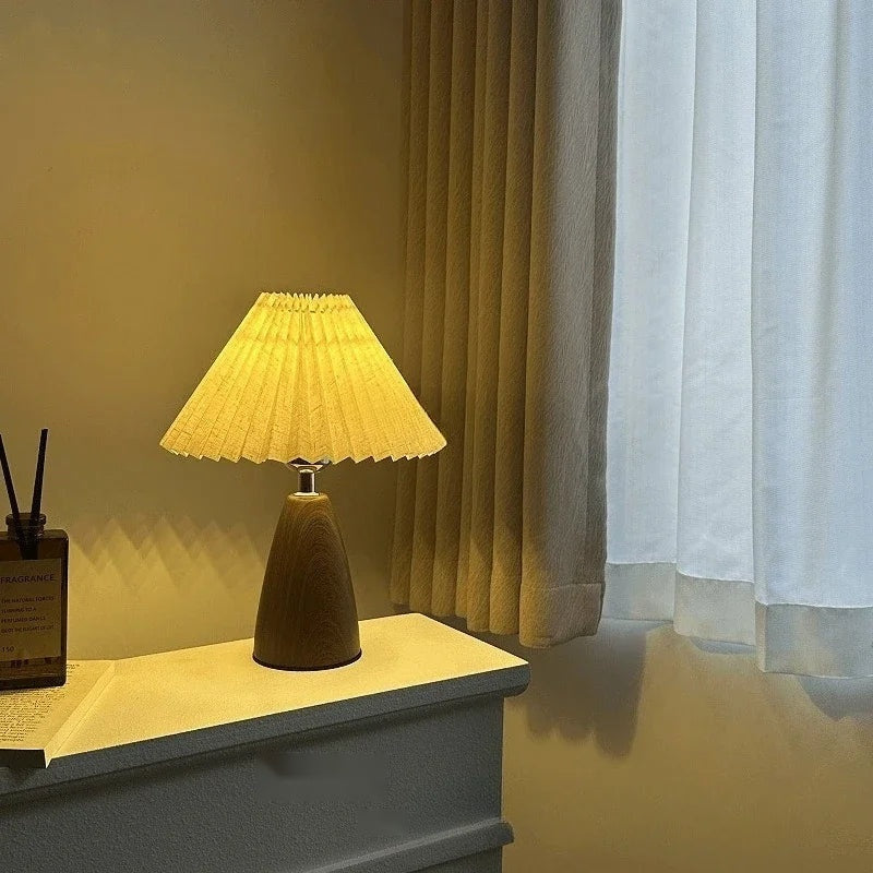 The Ceramic Pleated Table Lamp — Retro Bedside & Desk Light with Fabric Shade