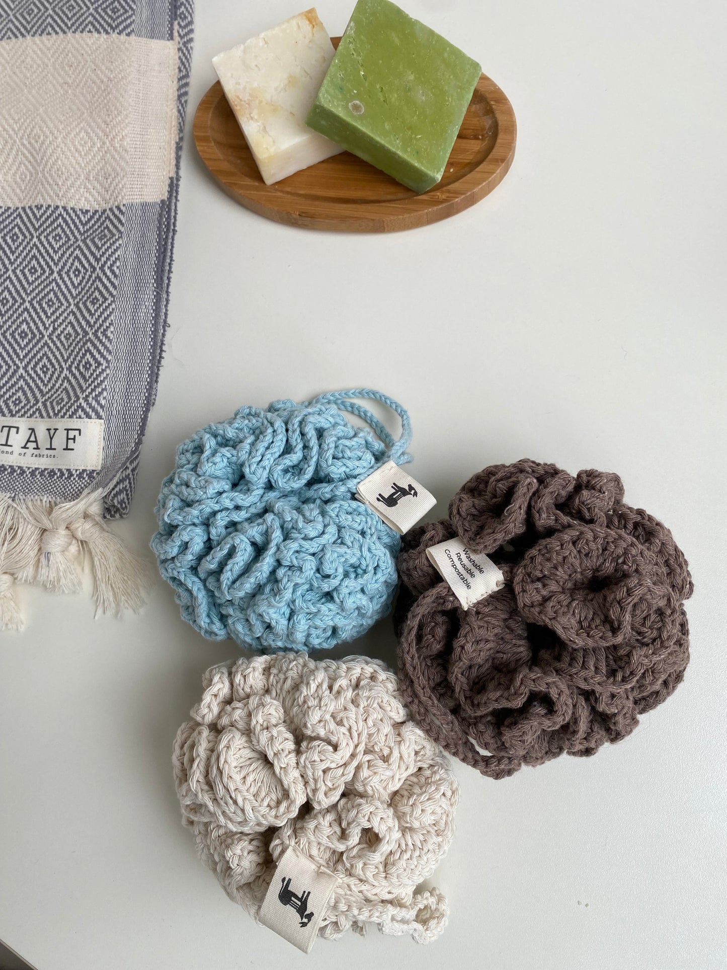 The Lefe Shower Flower — 100% Cotton Zero-Waste Sponge in ozean, close-up detail, styled in a bathroom