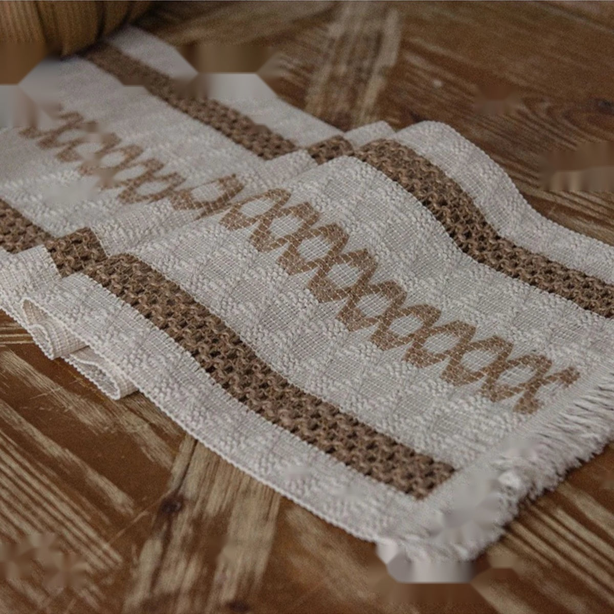 The Minimalist Woven Linen Table Runner