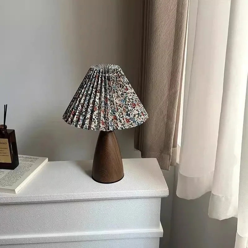 The Ceramic Pleated Table Lamp — Retro Bedside & Desk Light with Fabric Shade