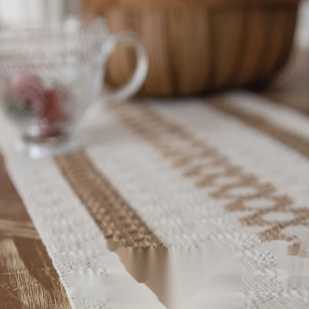 The Minimalist Woven Linen Table Runner