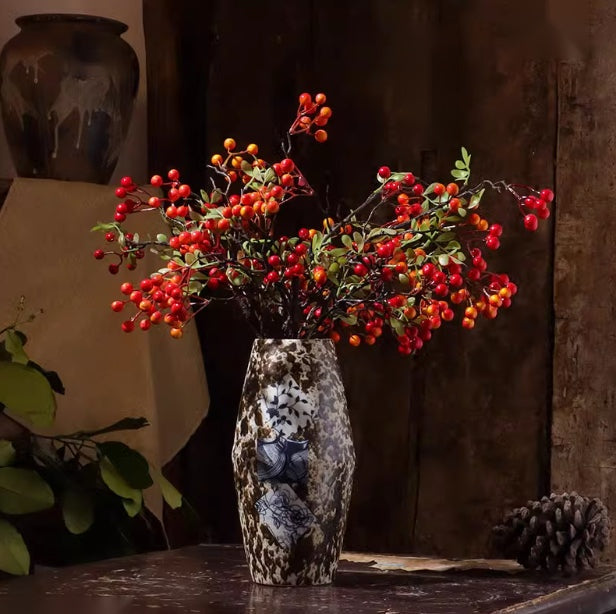 The Minimal Bloom — Simple Ceramic Vase for Water Nourishing (Low Bottle)